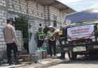 Polres-Gresik-Peduli,-Salurkan-Bantuan-Air-Bersih-untuk-Warga-3-Desa-di-Balongpanggang