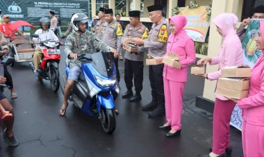 Gratis,-Polres-Bondowoso-Layani-Penitipan-Barang-Berharga-Bagi-Warga-yang-Mudik-Lebaran