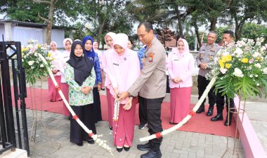 *Kapolres-Malang-Resmikan-Gedung-TK-Bhayangkari-11-Tumpang,-Jendela-Pendidikan-Baru-untuk-Anak-anak*