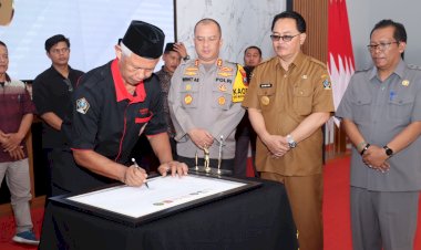 Polres-Blitar-Bersama-Forkompimda-dan-Perguruan-Pencak-Silat-Blitar-Raya-Gelar-Silaturahmi-Cooling-System-Pilkada