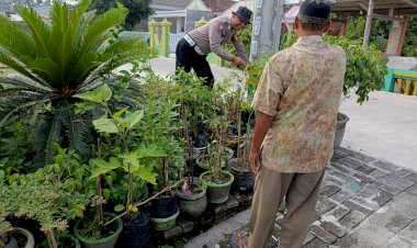 Bhabinkamtibmas-Lakukan-Pengecekan-Program-Ketahanan-Pangan-di-Lahan-Hortikultura-Desa-Wonokupang