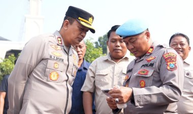 Cegah-Pelanggaran-Anggota,-Wakapolresta-Sidoarjo-Periksa-Handphone-Anggota