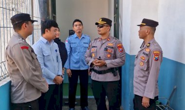 Kapolsek-Buduran-Monitoring-dan-Dampingi-SPPG,-Pastikan-Keamanan-MBG