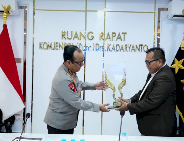 Wakapolri Raih Penghargaan The Visionary Leader of National Security, Akademisi Apresiasi Reformasi dan Transformasi Polri
