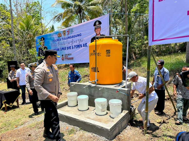 Polres Tulungagung Serahkan Bantuan Sumur Bor Untuk Warga Pucanglaban