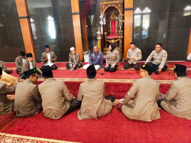 Polres Blitar Gelar Jumat Curhat Bersama Para Dai Kamtibmas