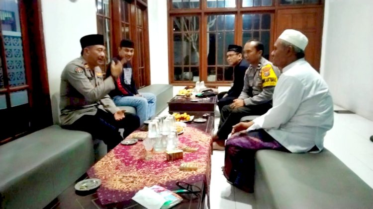 Sampaikan Pesan Pemilu Damai Polisi Sambangi Para Tokoh Ulama di Jember