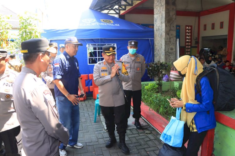 Kapolres Ngawi Cek Terminal Bus, Pastikan Kelayakan Angkutan Lebaran