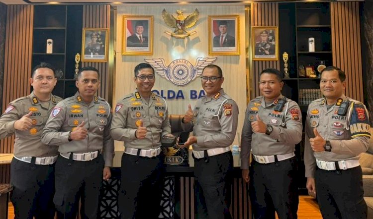 Korlantas Polri Distribusikan ETLE Mobile Handheld di Polda Bali Perkuat Penegakan Hukum Lalin Berbasis Digital