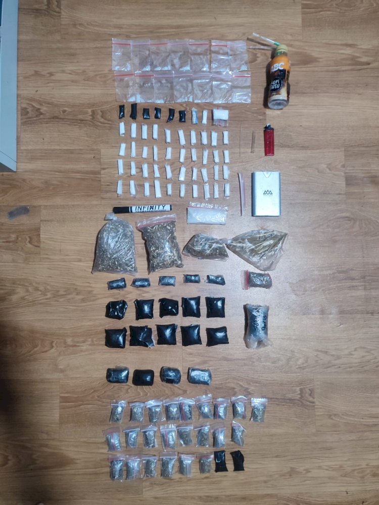 Polresta Sidoarjo Ungkap Peredaran Sabu dan Ganja, Tiga Tersangka Diamankan